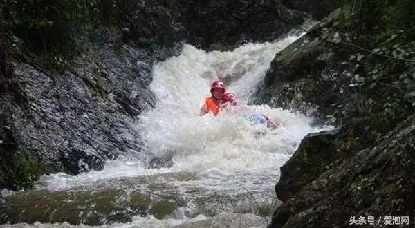 来一次说走就走的漂流之旅,贵州最美最惊险的漂流全在这里