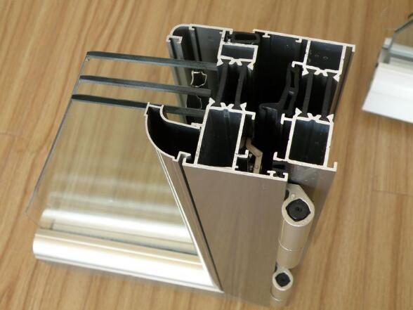 断桥铝门窗的断桥是什么意思,断桥门窗与不加断桥的区别