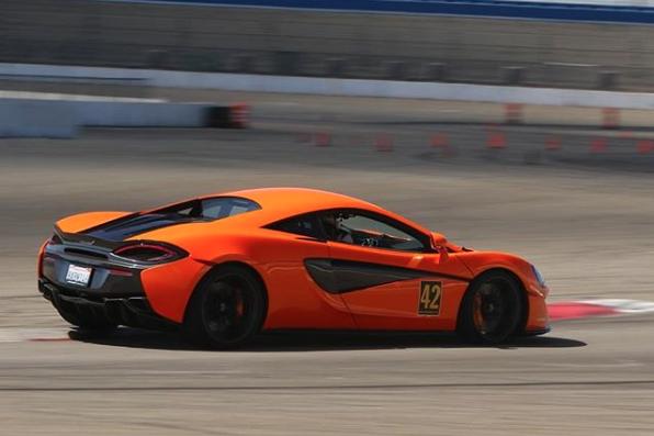 玩姿态就绝交!他的GT3只会活在赛道里|玩家