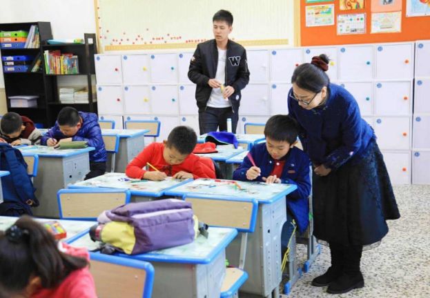 建德市有没有新小学,建德月亮湾小学好吗