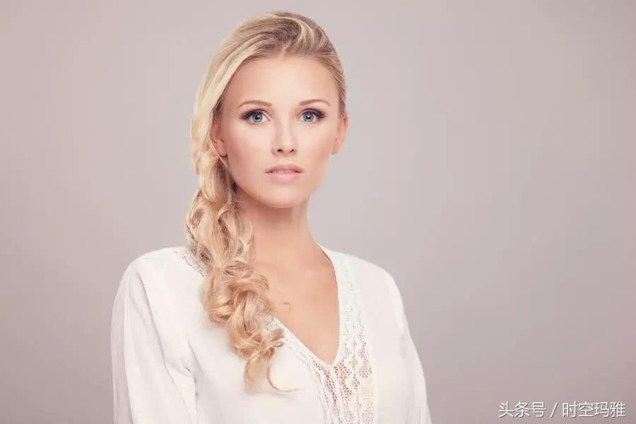 世界杯现场那些颜值巅峰女球迷,世界杯赛场那些高颜值女球迷瞬间