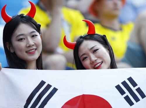 盘点足球场上的美女,看台上的足球美女