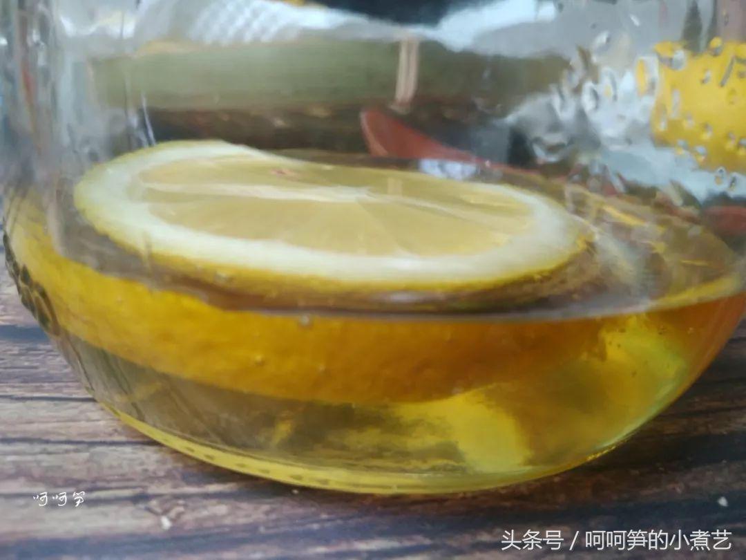 怎么做蜂蜜柠檬水超好吃又好看,柠檬水的做法简单又好喝不加蜂蜜