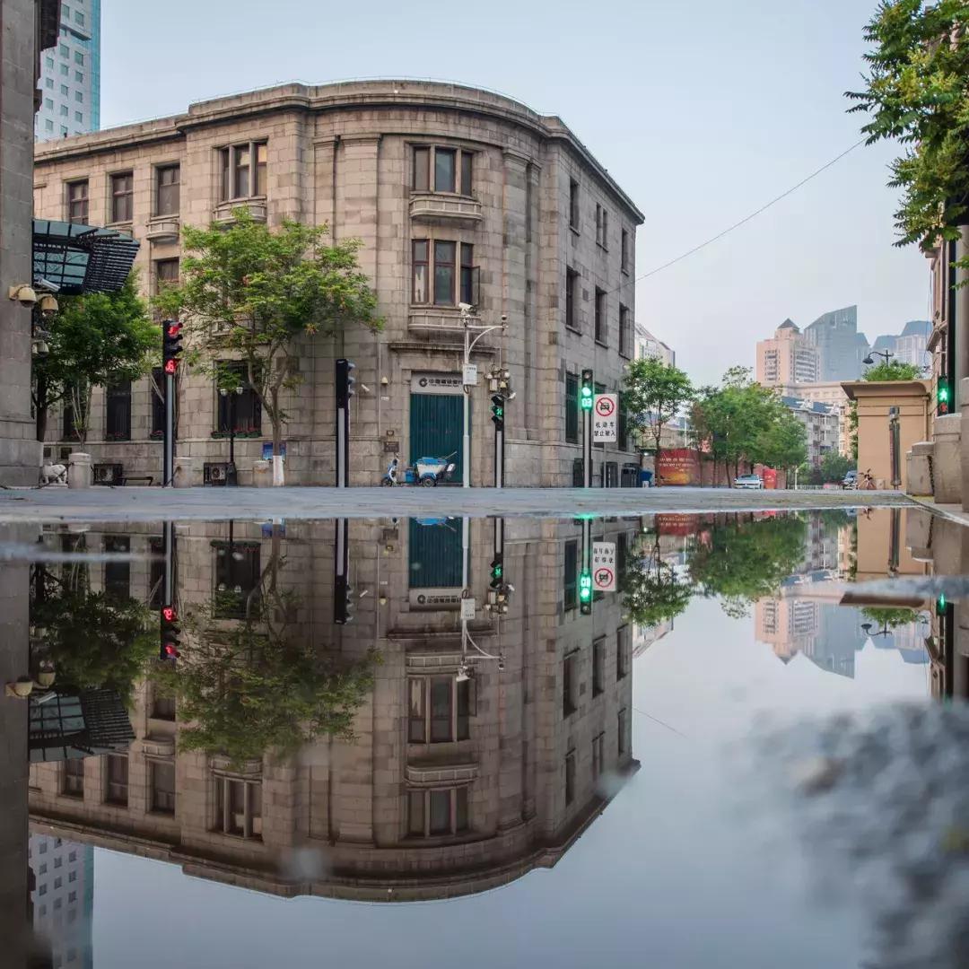天津人八成有这样的朋友：浑身匪气说话冲肺管子，顾家又无微不至