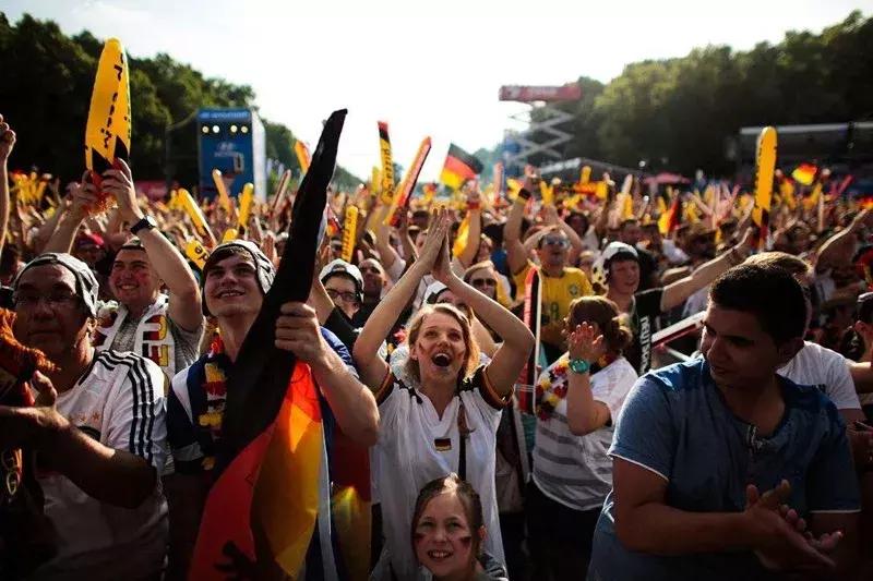 天台上的德粉又要卖车了？