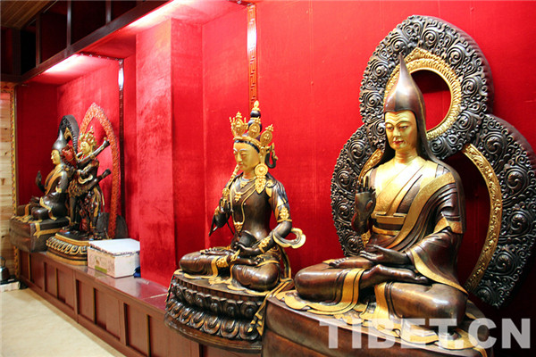 成都哪里有佛教用品,成都藏传佛教一条街在哪里