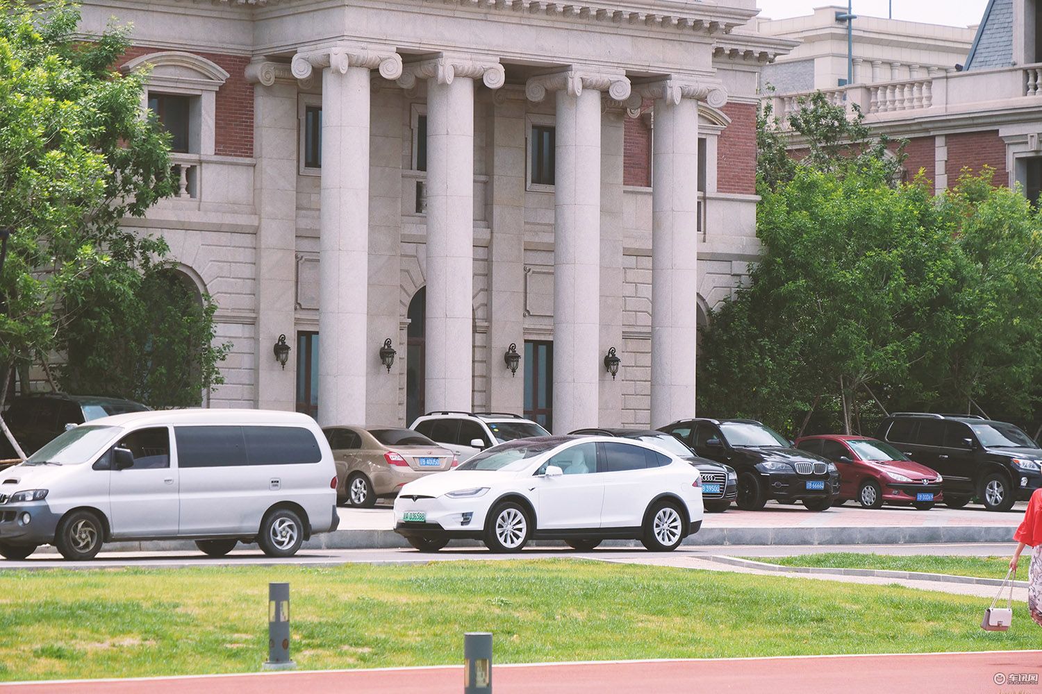 特斯拉modelx自驾游,特斯拉长续航modelx自驾海南