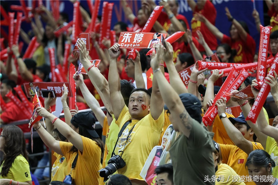 郎平替安家杰复仇荷兰！朱婷对轰重炮啥结果，得分破纪录实力碾压