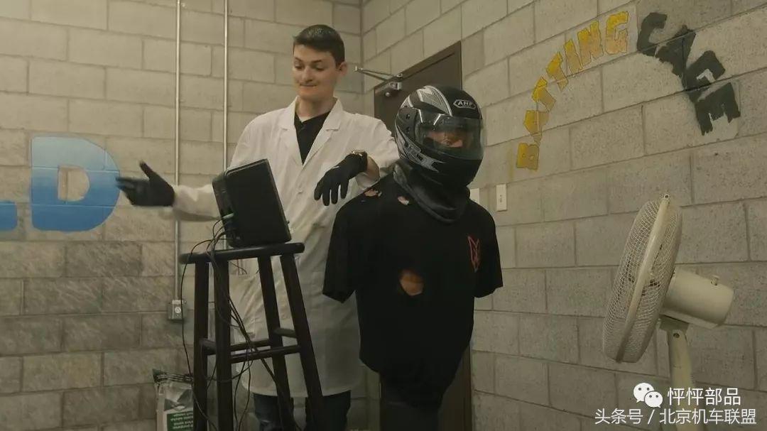 大多数摩友选择什么头盔,一般摩友都选择什么头盔