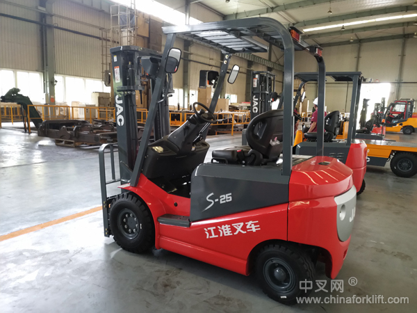 江淮叉车厂家直销电话号码,江淮叉车推荐