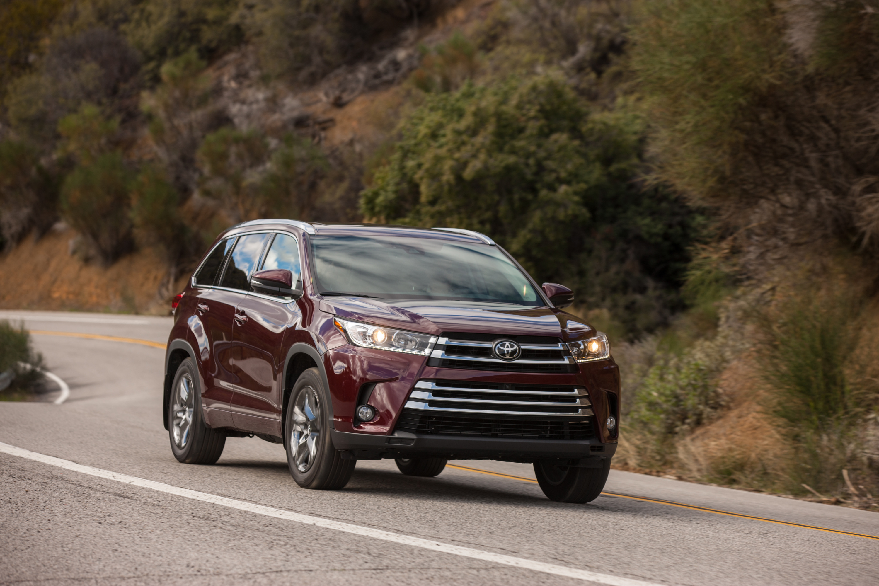 丰田汉兰达2024款车主自评,丰田汉兰达怎么看油够不够