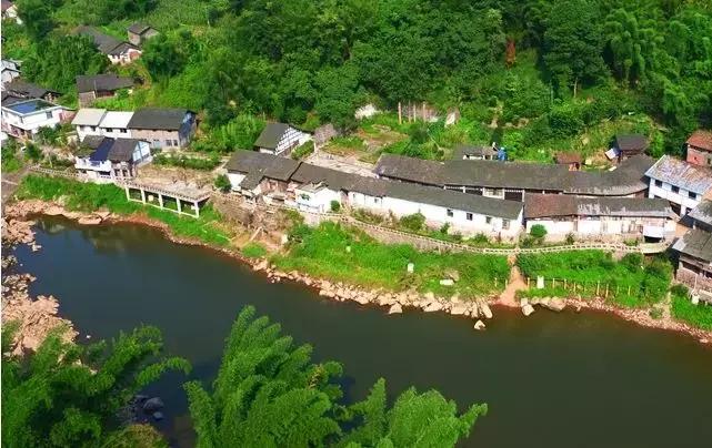 乐山周边竟有这样一个神秘古镇？连历史记载都没有，周末约~