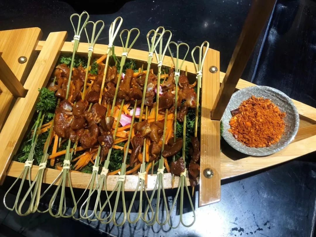 明星火锅｜来自重庆的”井格“麻辣诱惑，就问你约不约？