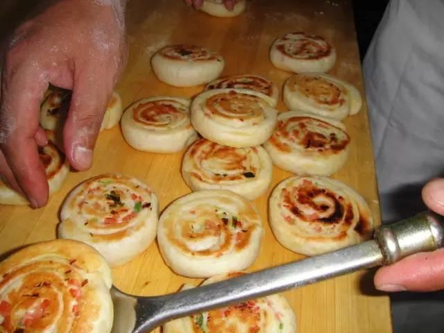 现在最火的网红小吃是什么,目前最火的网红小吃推荐