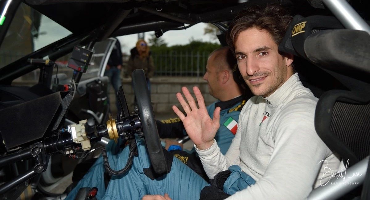 prada鍐嶇敓绯诲垪,prada鎹㈡帉闂ㄤ汉