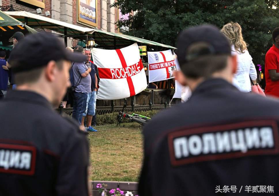 俄罗斯英格兰球迷冲突视频,英格兰球迷被俄罗斯球迷暴打