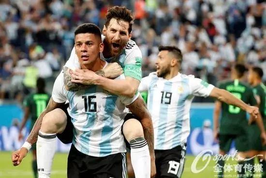 梅西与c罗对决36场比赛数据,梅西半场神级逆转两球打跪c罗