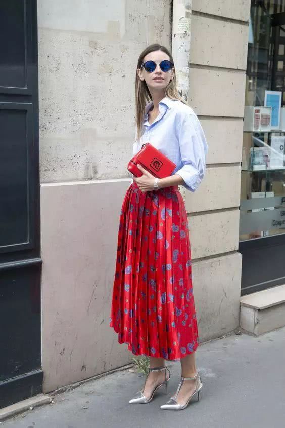 超模杜鹃的特征,超模杜鹃最新穿搭