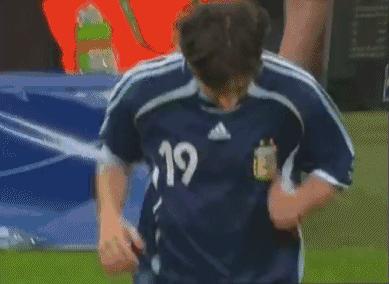 梅西30岁vs30岁c罗,梅西现状和c罗现状