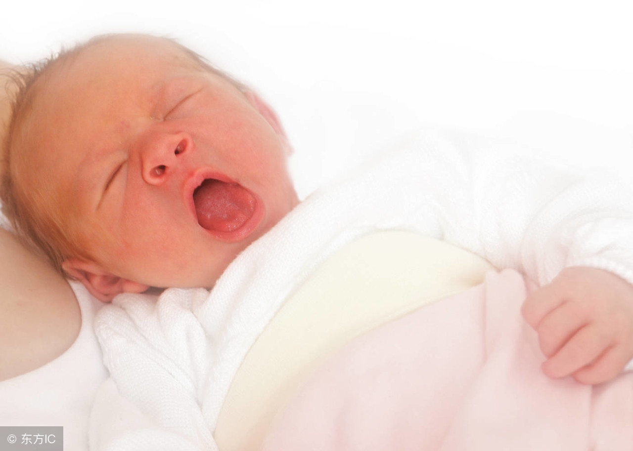 深夜产房：危急，肛门里露出胎儿头，事后，产妇要改胎儿出生日期