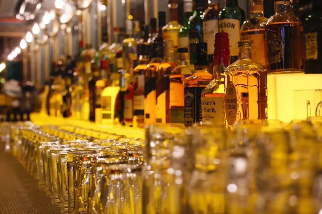 青岛喝酒看世界杯的地方,青岛世界杯饭店