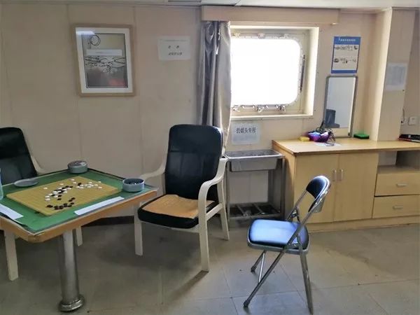 遇海盗咋办，淡水从哪来，风浪中如何定点作业……科考船这些冷知识你了解吗