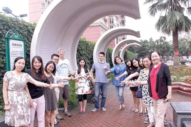 居民秦蔚虹:七年,从英语角到社区公益平台