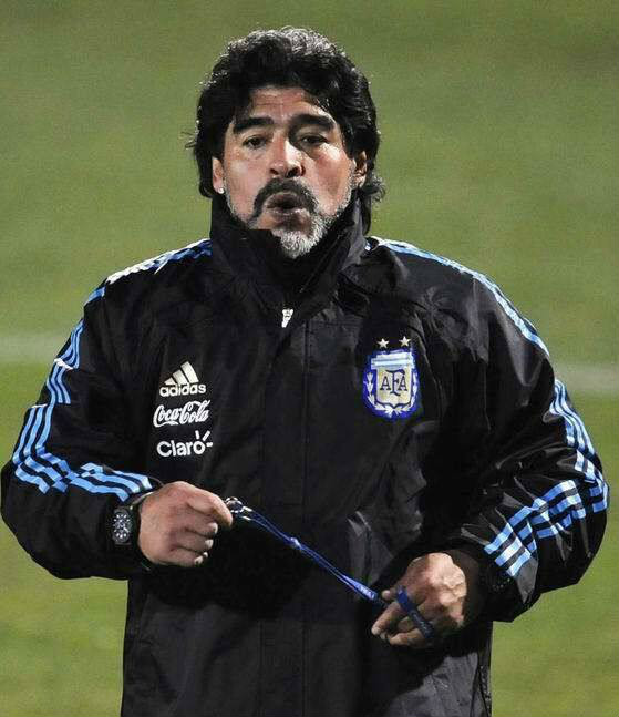 世界足坛历史十大超级巨星,世界足坛史上十大巨星排名