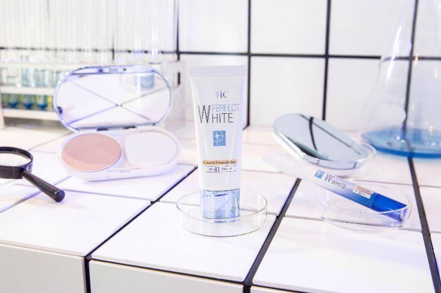 dhc美白霜,dhc晶透臻白粉饼