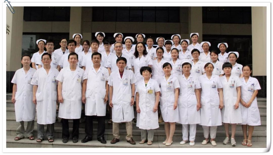 滕州人民医院眼科专家大夫有几个,滕州市中心人民医院眼科专家