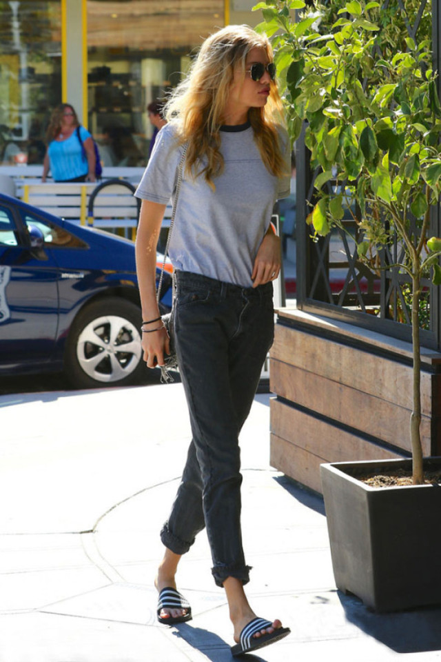 露趾半拖鞋夏日懒人凉拖,无跟洋气时髦拖鞋