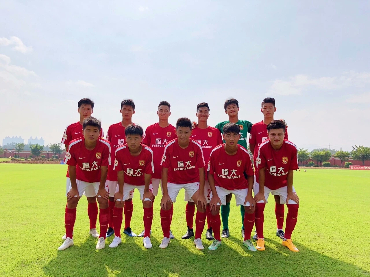 19岁恒大新星谭凯元,广州恒大谭凯元