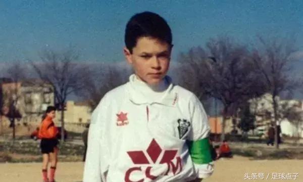 西班牙小白伊涅斯塔集锦,讲不出再见告别球星