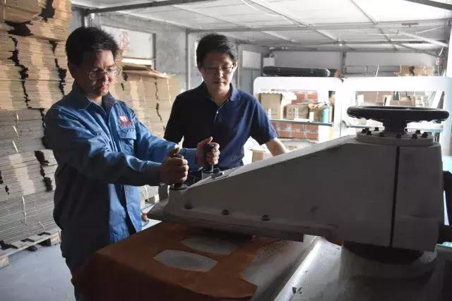 梅西在阿根廷国内踢过球吗,梅西在中国踢过什么比赛