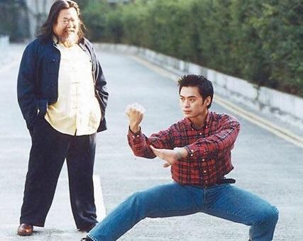 世界杯正火热却美中不足？那你看过樊少皇的“功夫蹴鞠”吗？