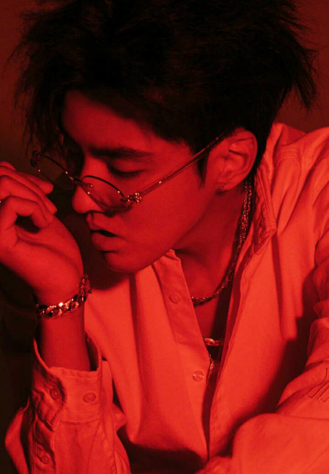 平面模特拍摄姿势新手教程,模特平面广告的拍摄方法