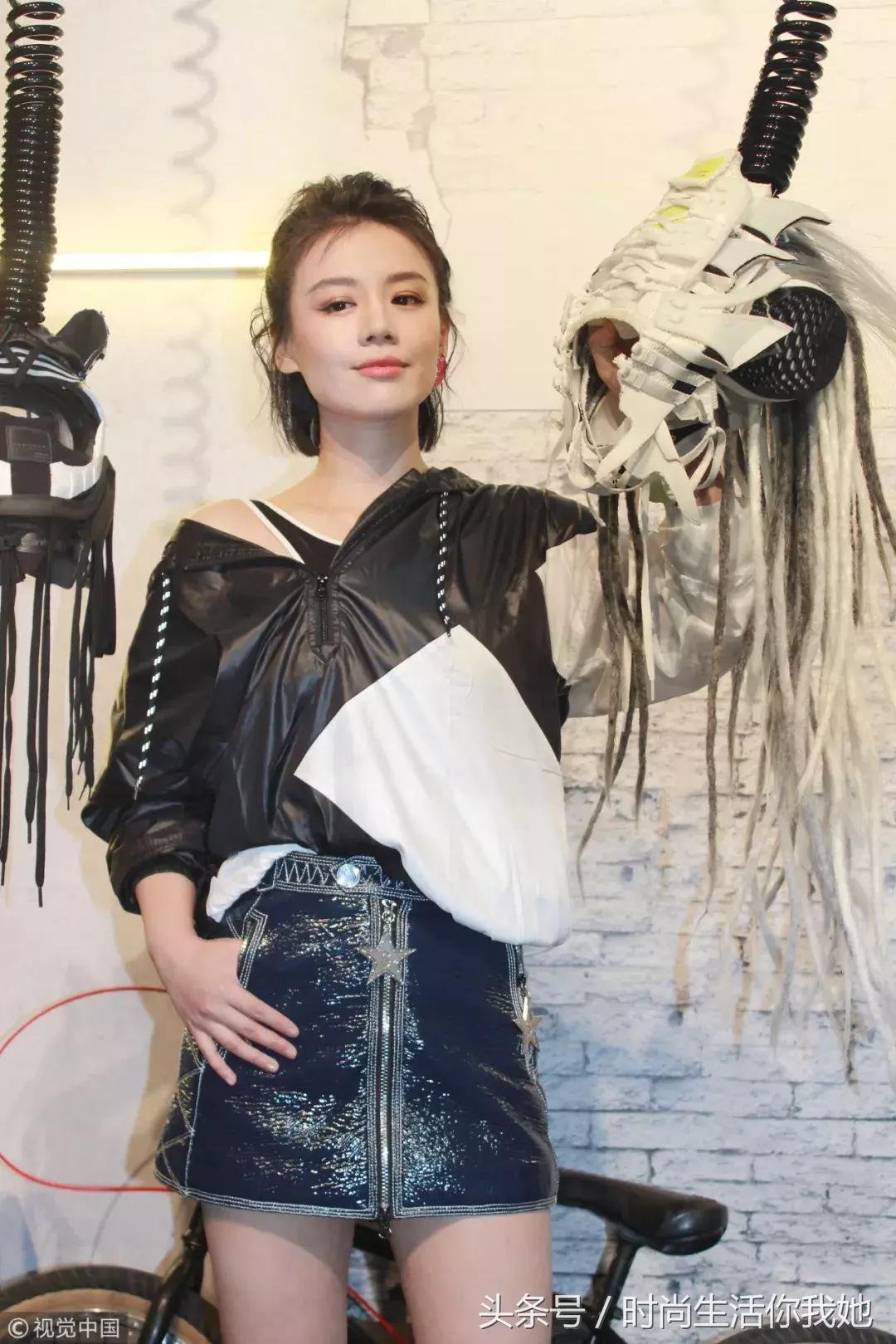 何穗关晓彤穿衣搭配,怎样穿搭显瘦显高学生女11岁