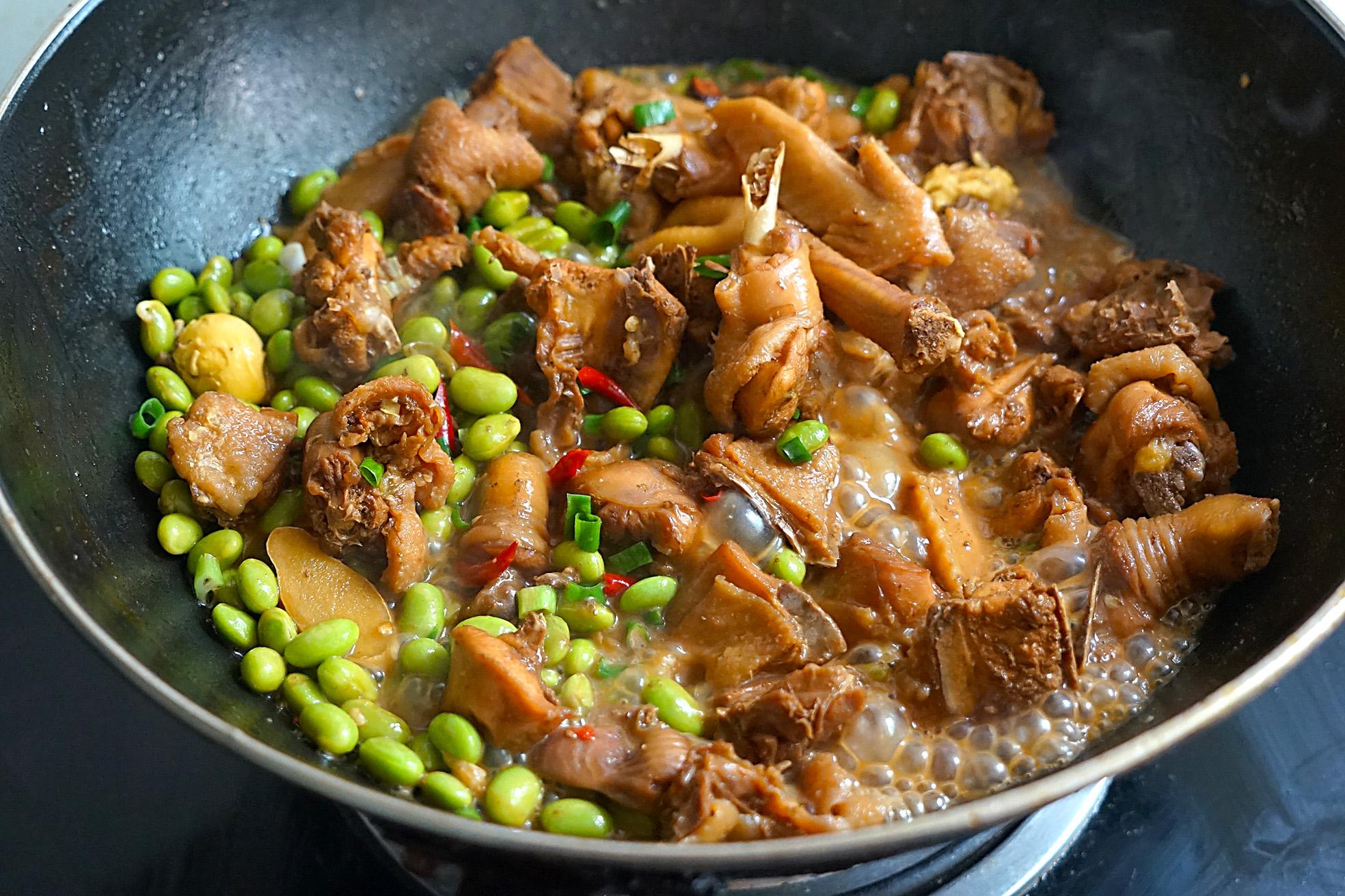 炖鸡肉怎么炖才能好吃,炖鸡肉要怎么炒才不会干不柴