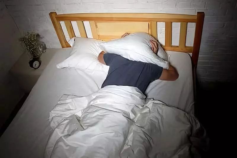 现实中没有“药神”,只有为了活命走遍亚洲买抗癌药的中国患者