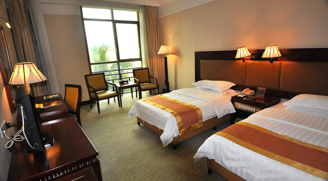 清远佛冈聚龙湾温泉,暑期聚龙温泉