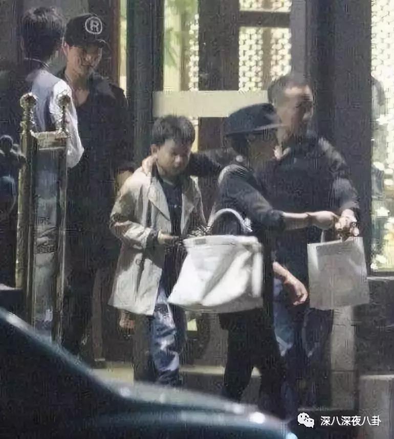 陈坤谈c罗视频,陈坤点赞吴磊视频