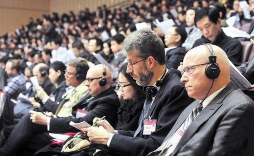 想从事翻译应该怎么做,学英语口译适合找啥工作