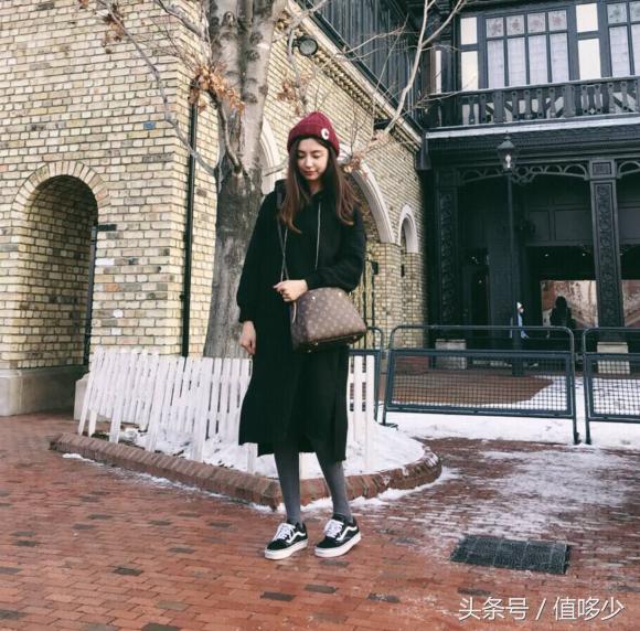 古驰和lv包包哪个最保值,最值得买的LV包包有哪款