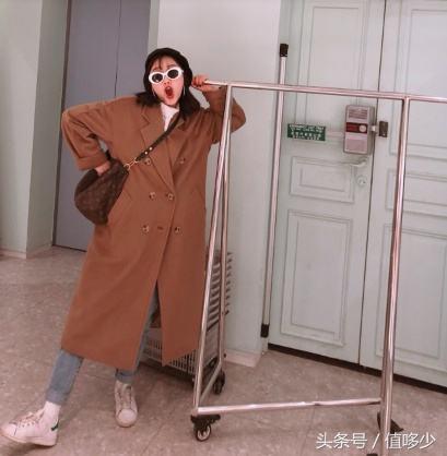 古驰和lv包包哪个最保值,最值得买的LV包包有哪款