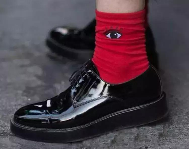 袜子鞋是怎么流行的,潮流风袜子