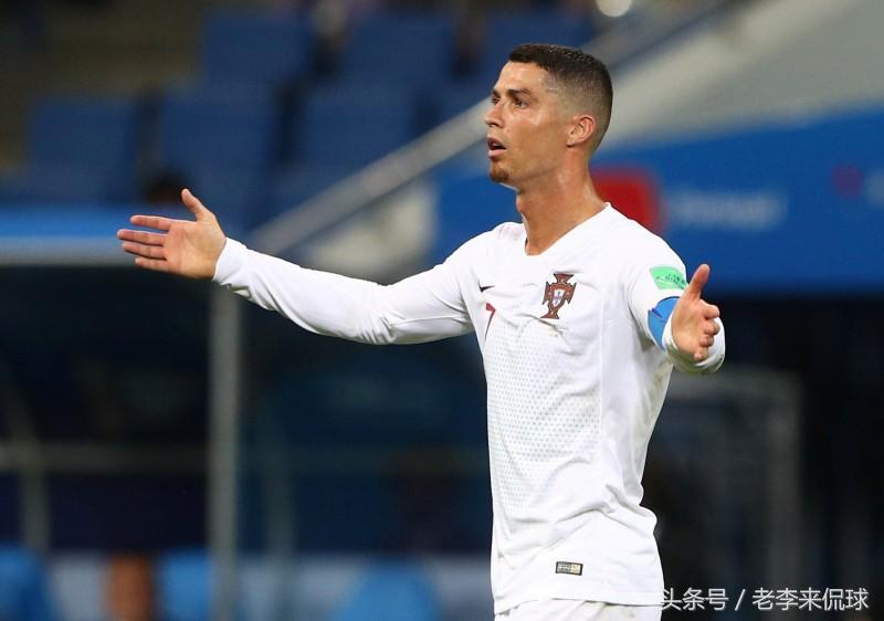 大家好奇的事情,c罗从最开始的球衣到现在的球衣