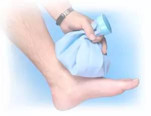 脚踝受伤后怎么消肿,脚踝康复训练冰敷后可以热敷吗