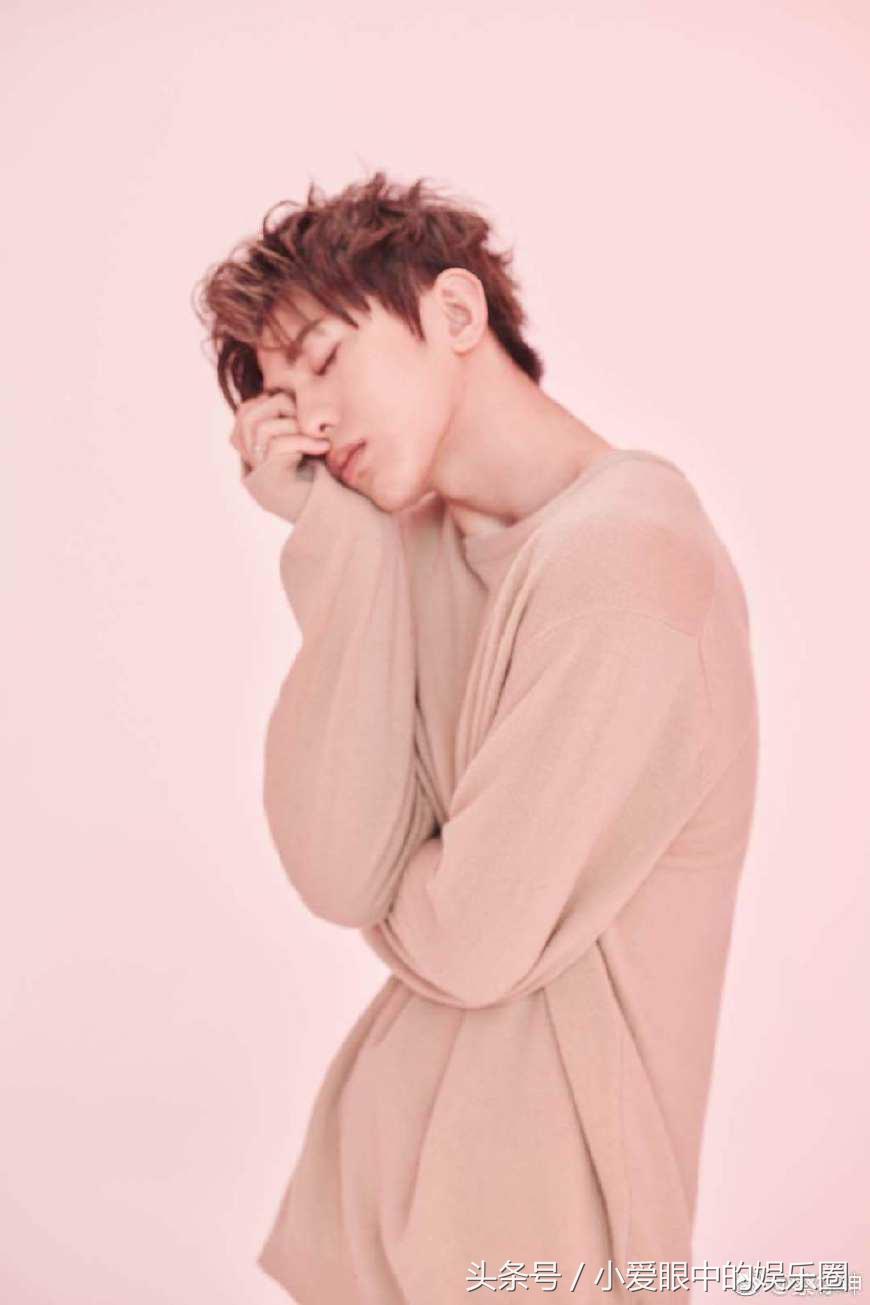 专业人士评价蔡徐坤的颜值,2018蔡徐坤正脸照片