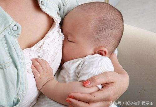 一天喂宝宝几次,一天给宝宝喂多少顿合适