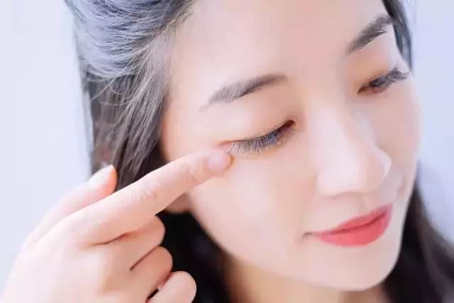 夏天如何美成一道风景线,夏季美肤小妙招